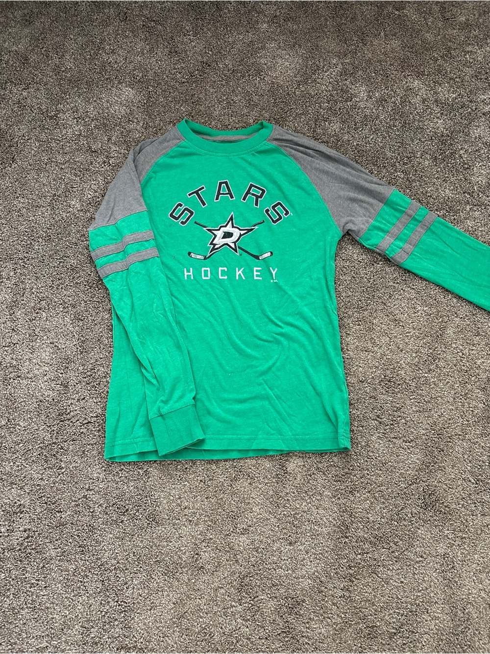 NHL Green and Gray Dallas Stars Hockey Raglan Long-Sleeve Tee